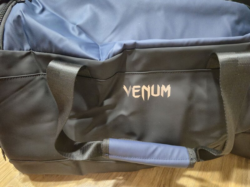 베넘 에보 2 트레이너 라이트 블랙블루 뒷면