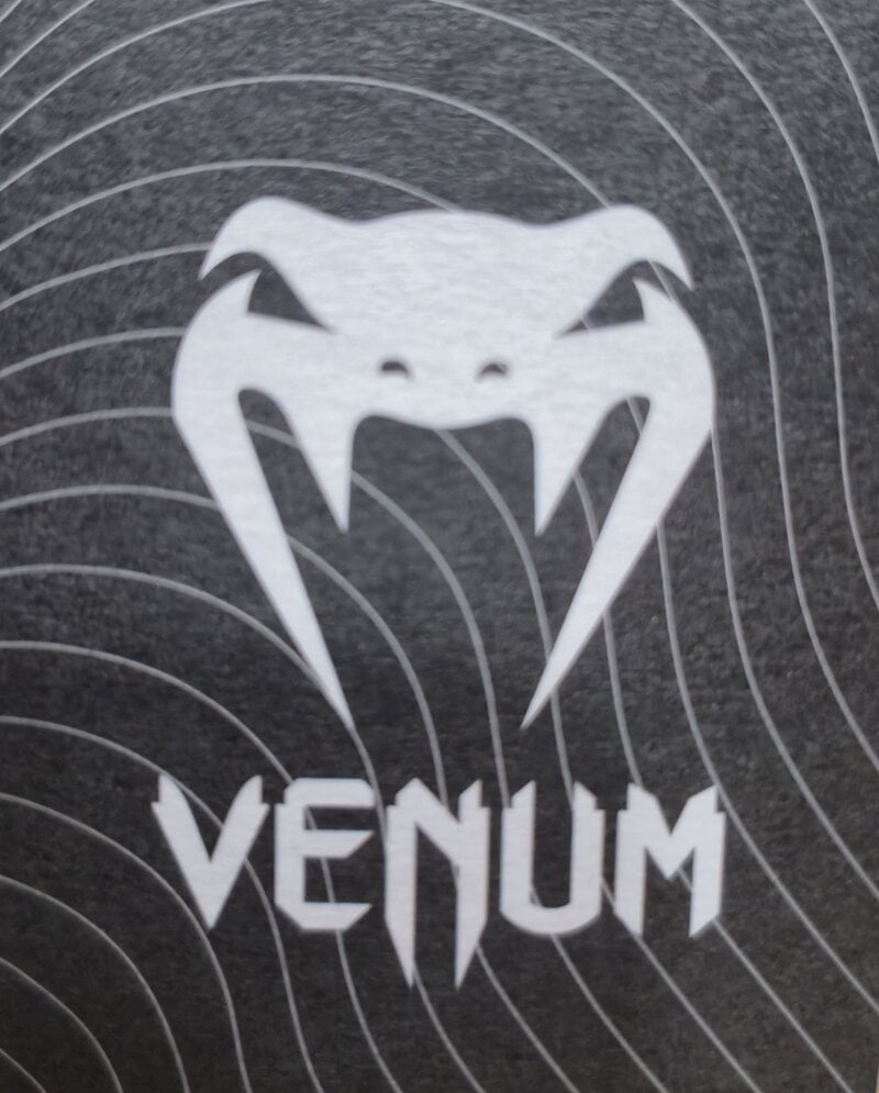 베넘 브랜드 로고 디자인.